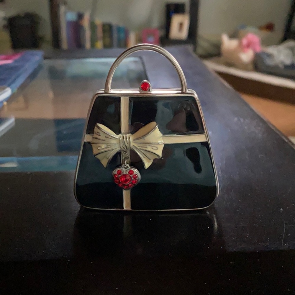 Cute tea light candle holder